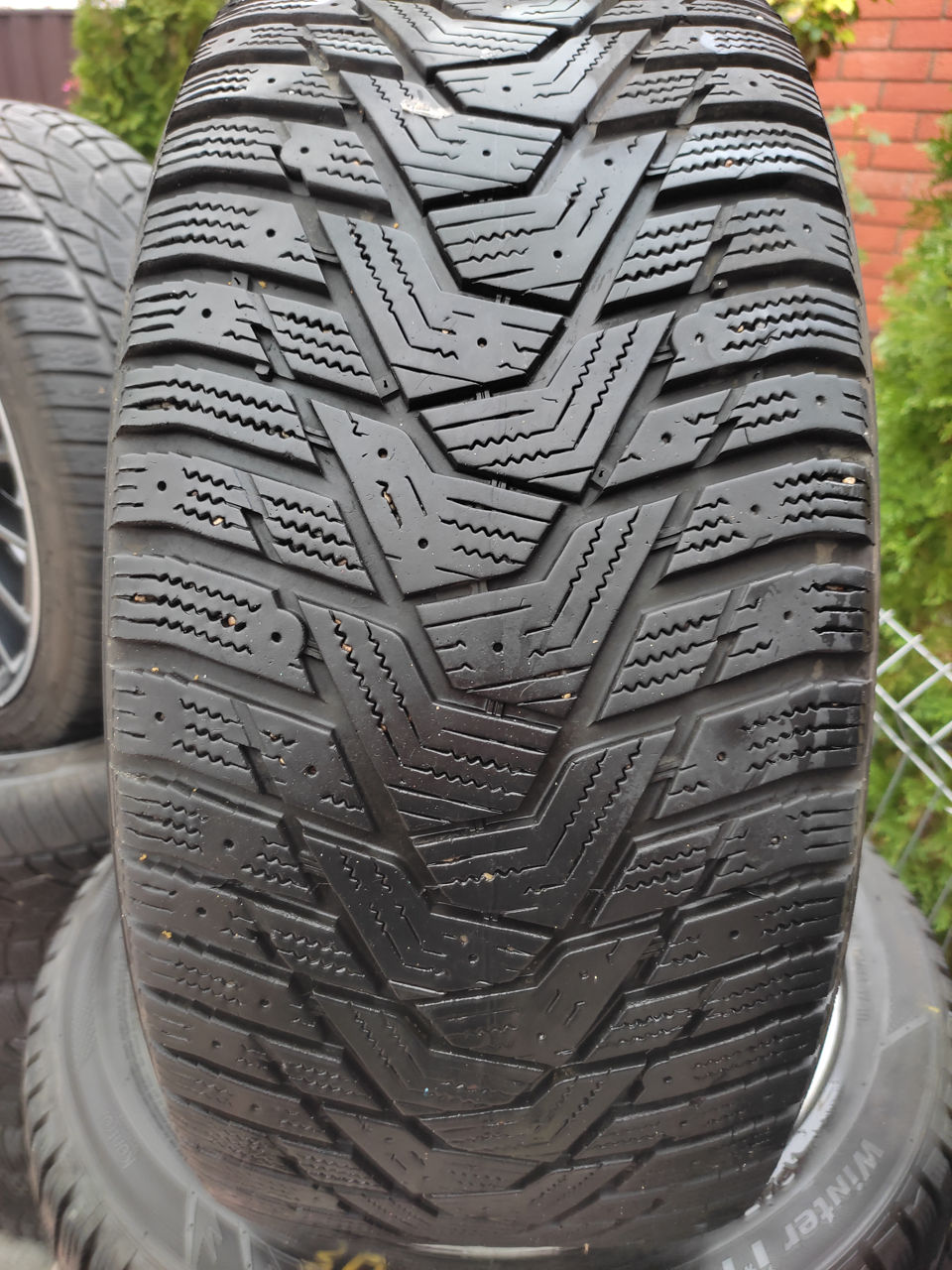 Шины R-17 245/45 Hankook