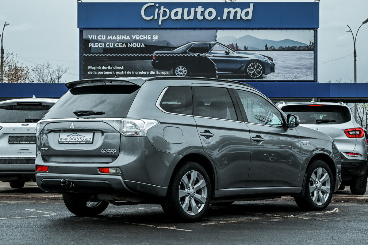 Mitsubishi Outlander foto 4