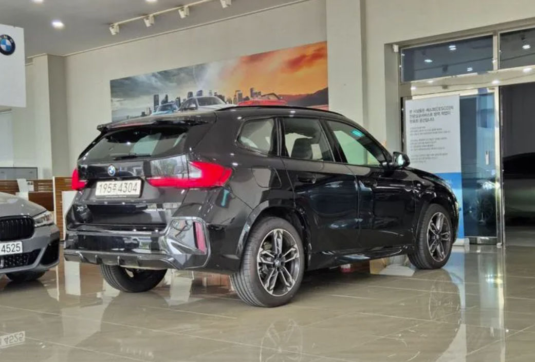 BMW X1 фото 1