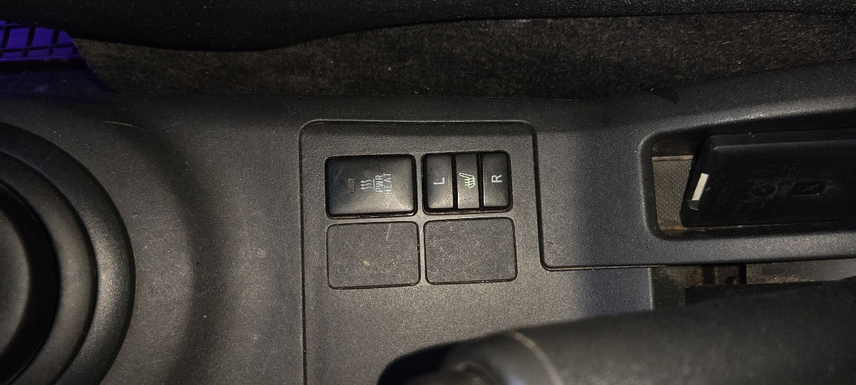 Toyota Yaris фото 4