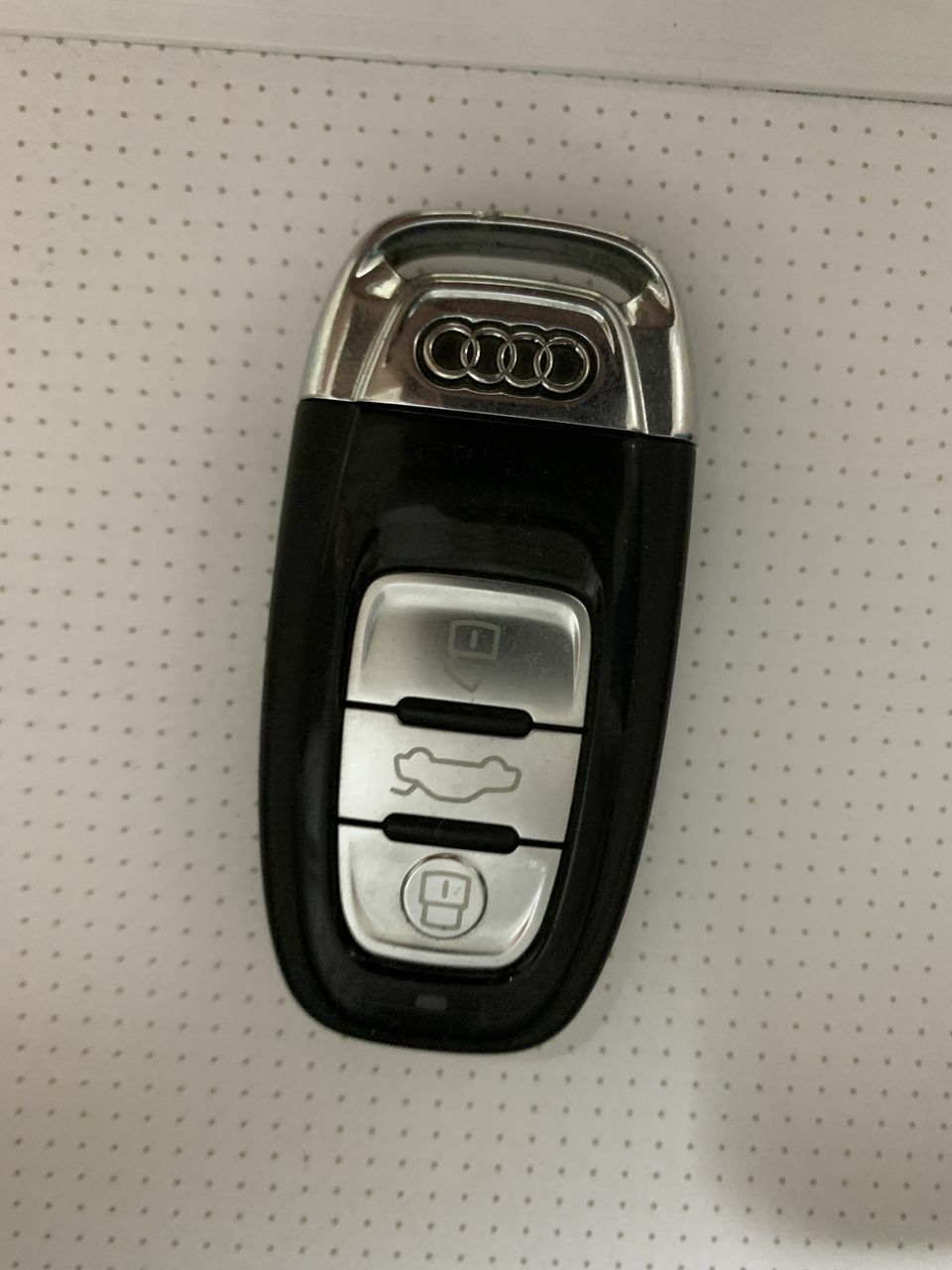 Продам ключи от ауди