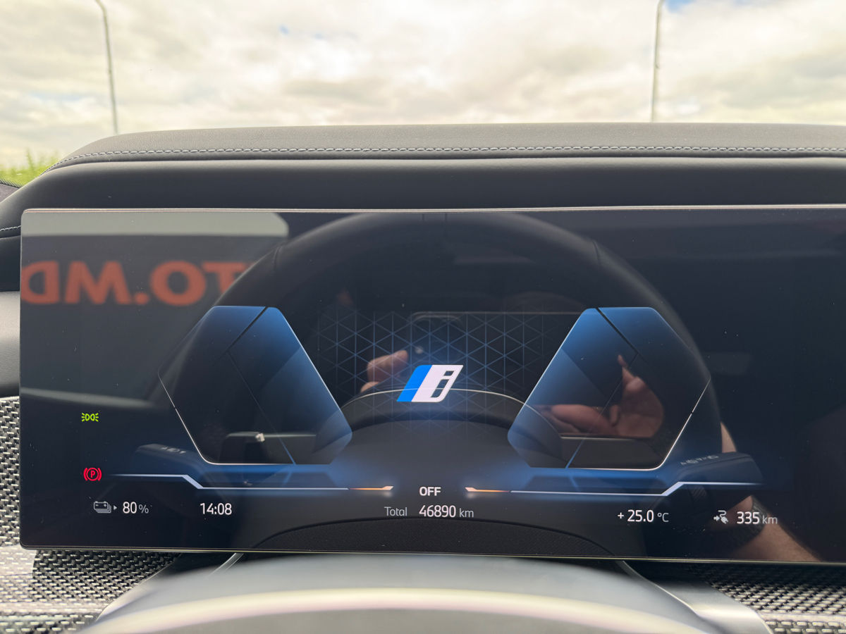 BMW i7 foto 11