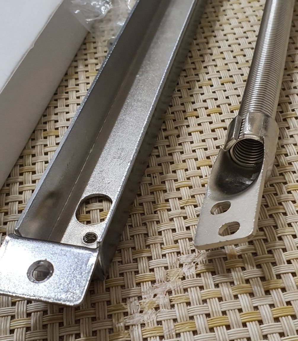 Защита кабеля в местах изгиба. Ptotectia cablu electric.
