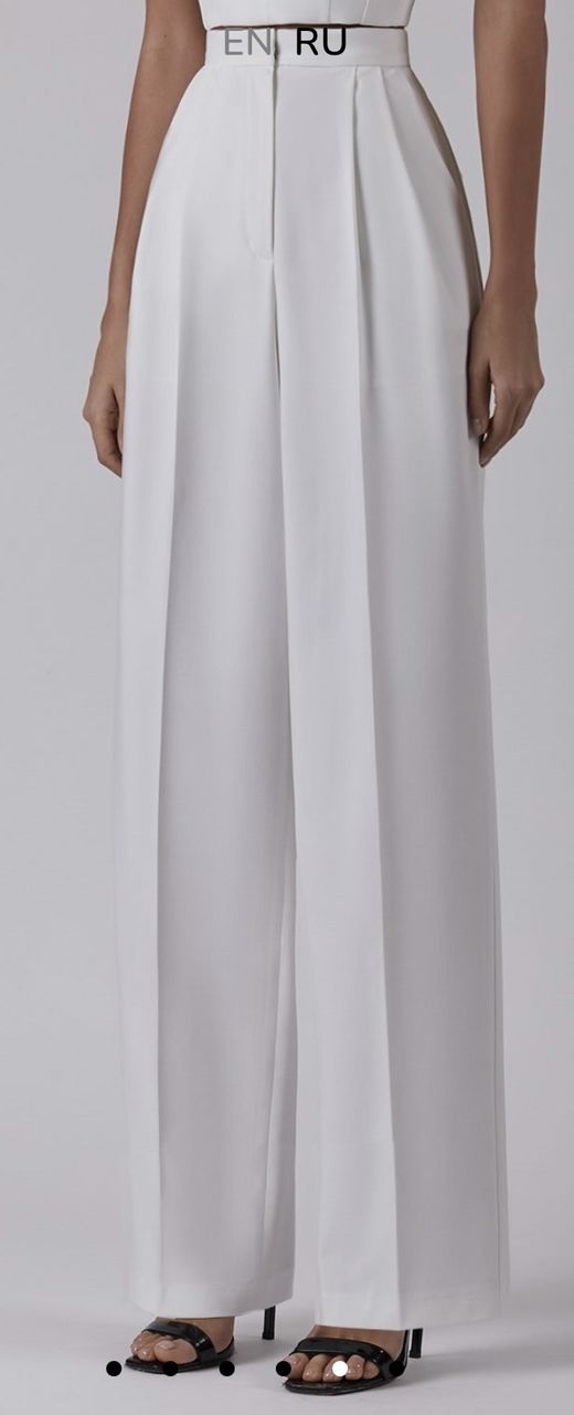 Новый белоснежный костюм, корсетный топ, широкие брюки. foto 5