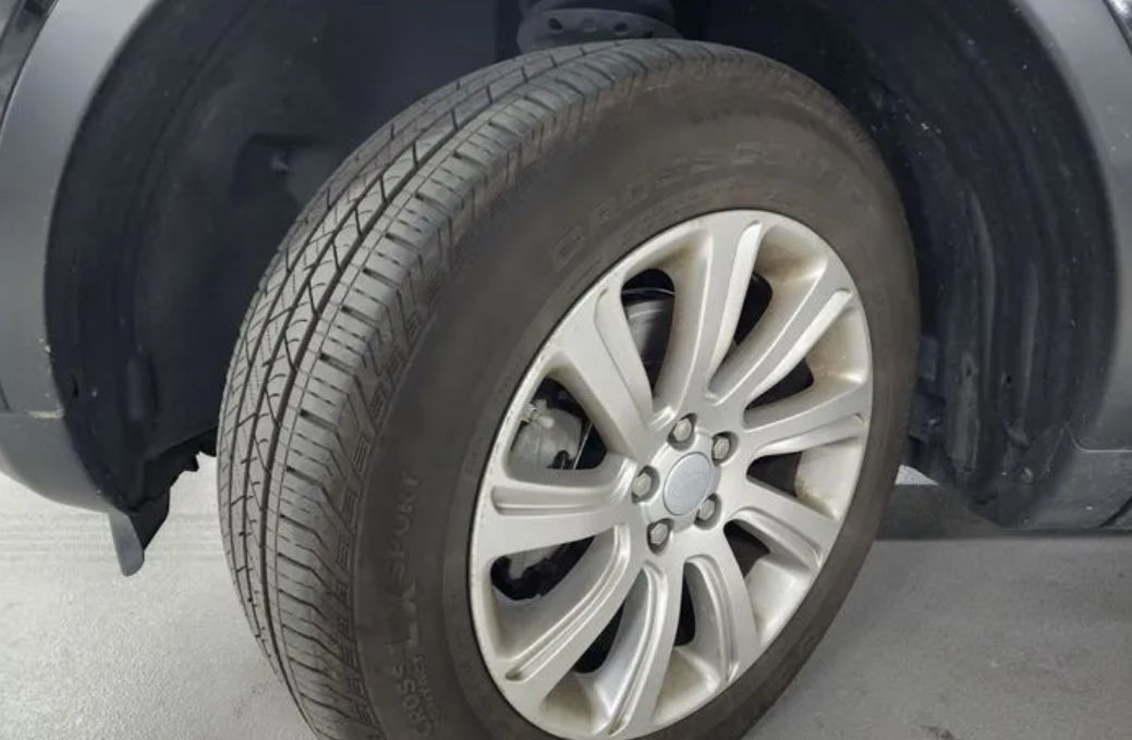 Land Rover Discovery Sport foto 2