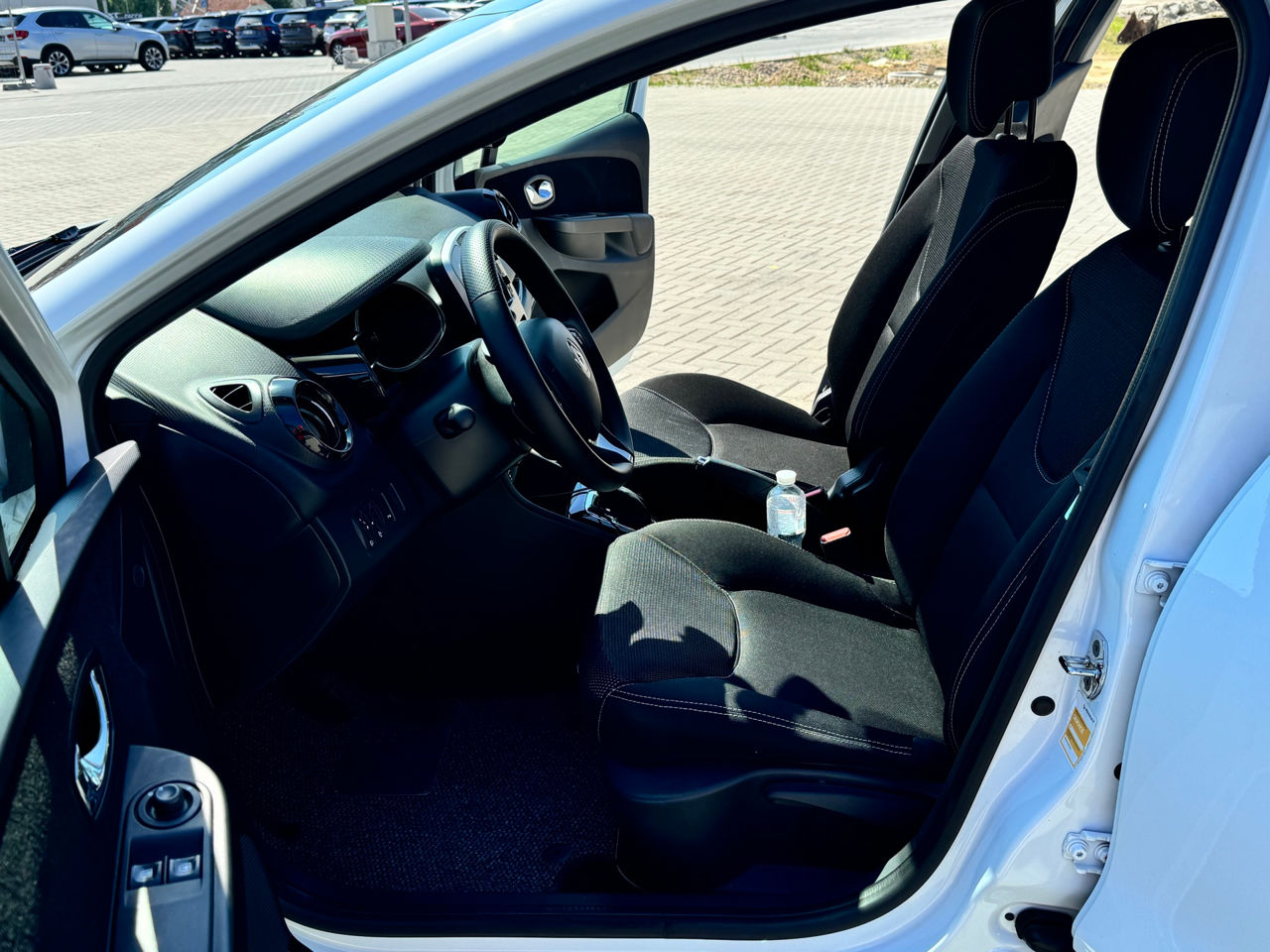 Renault Clio foto 6