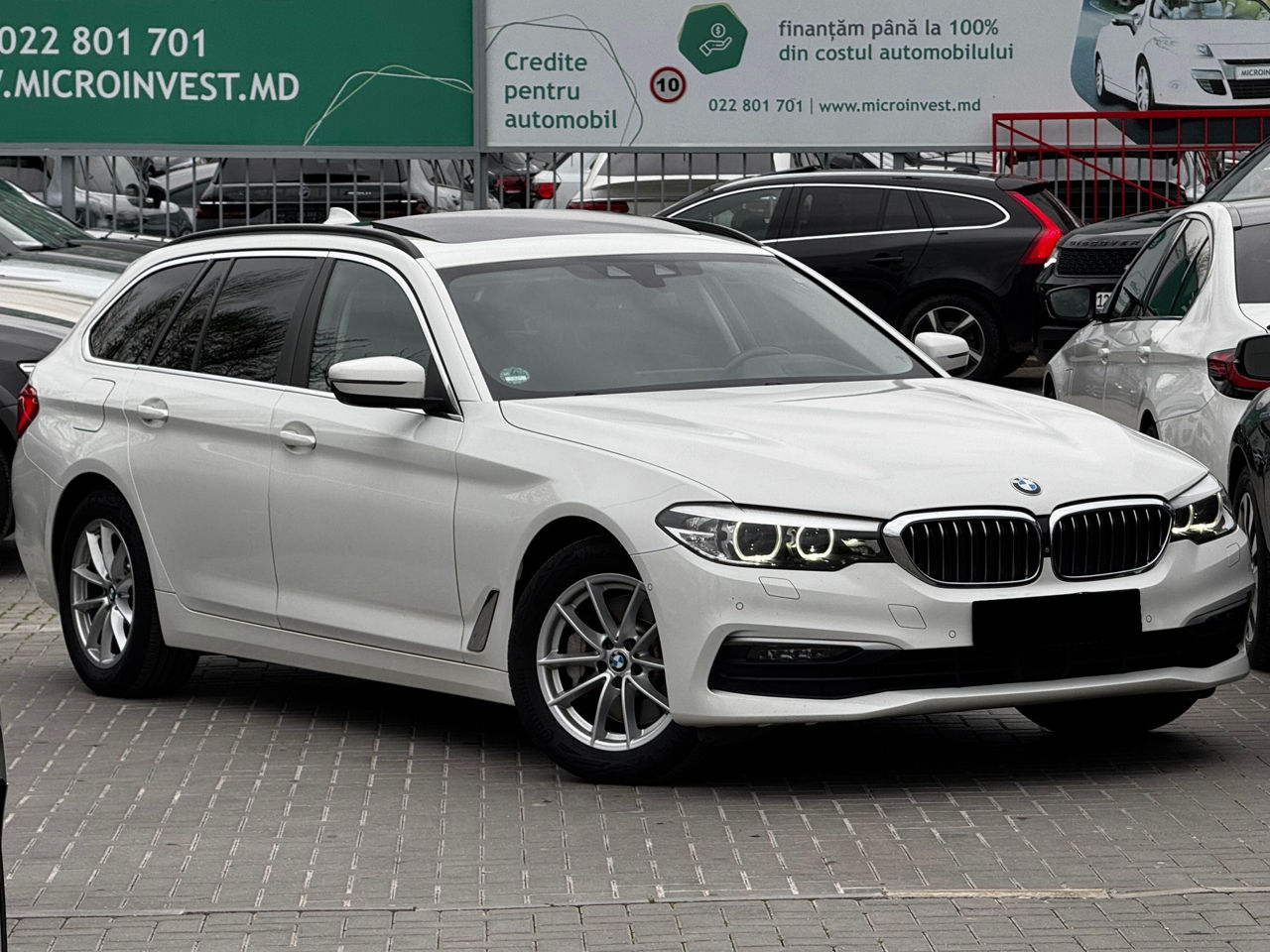 BMW 5 Series foto 4