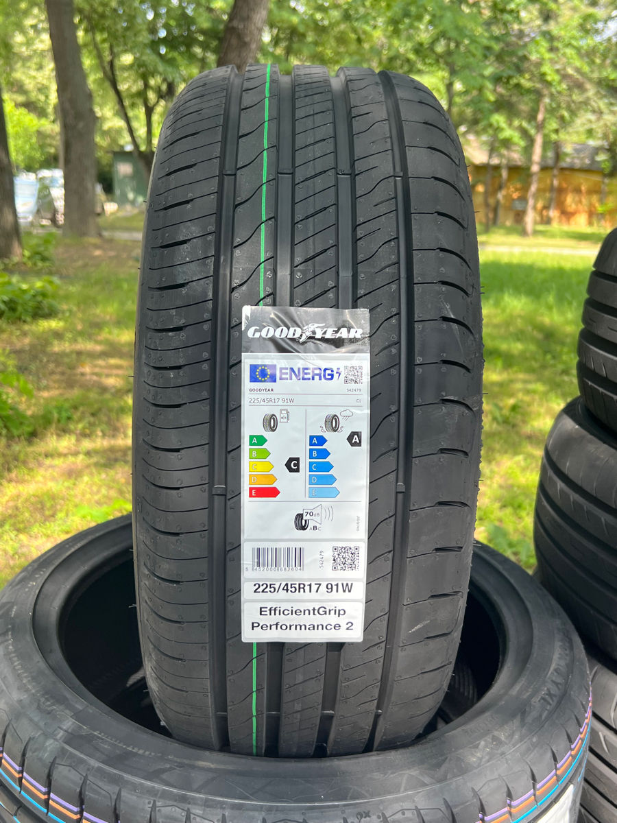 225/45 R17 Goodyear EfficientGrip Performance 2/ Доставка, livrare toata Moldova foto 0