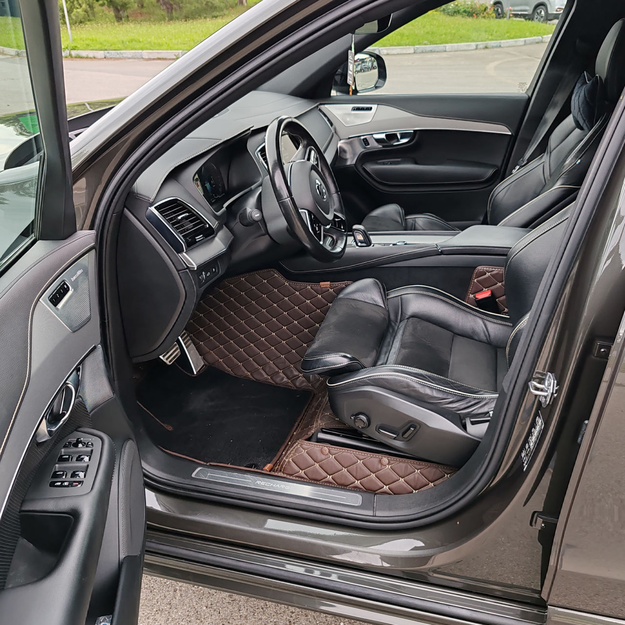 Volvo XC90 foto 7