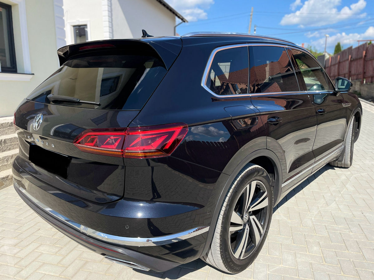 Volkswagen Touareg foto 2