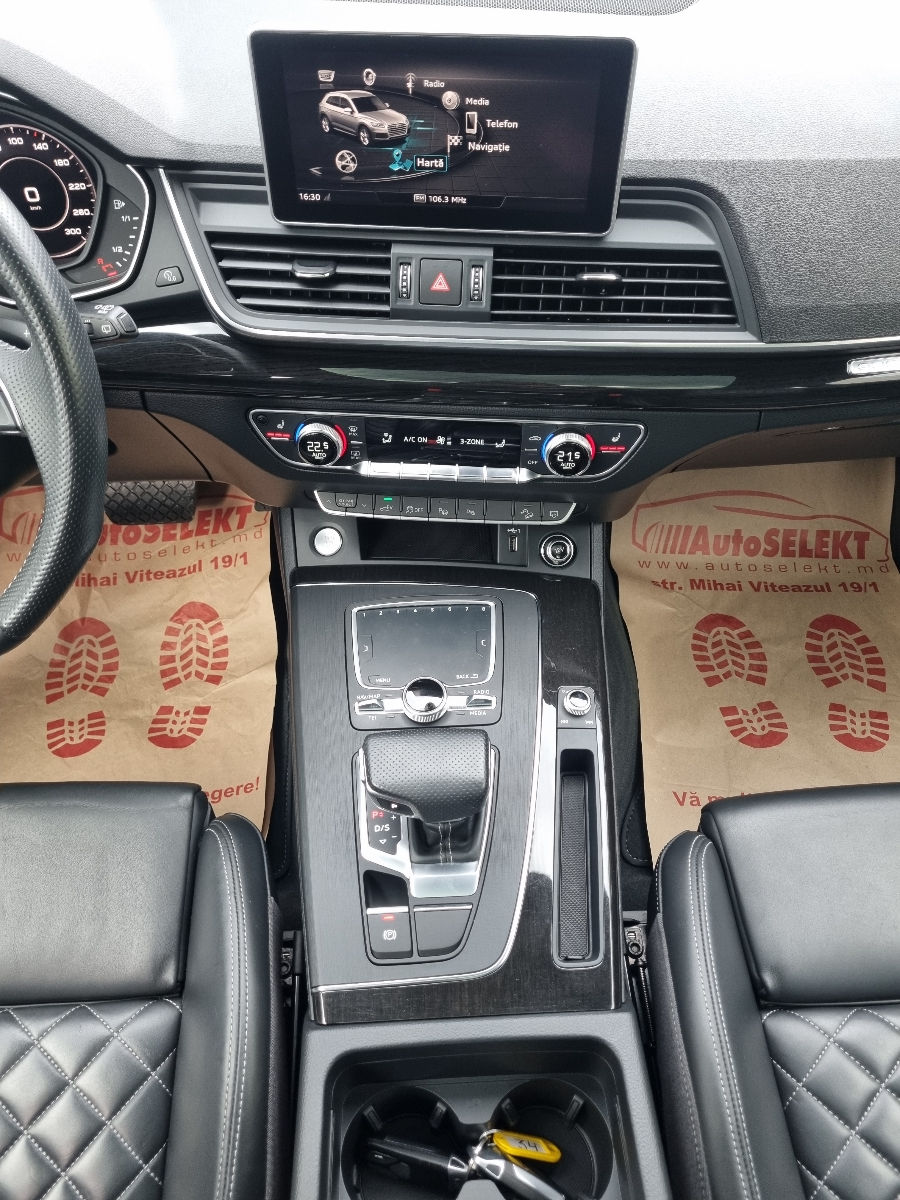 Audi Q5 2020 photo 10