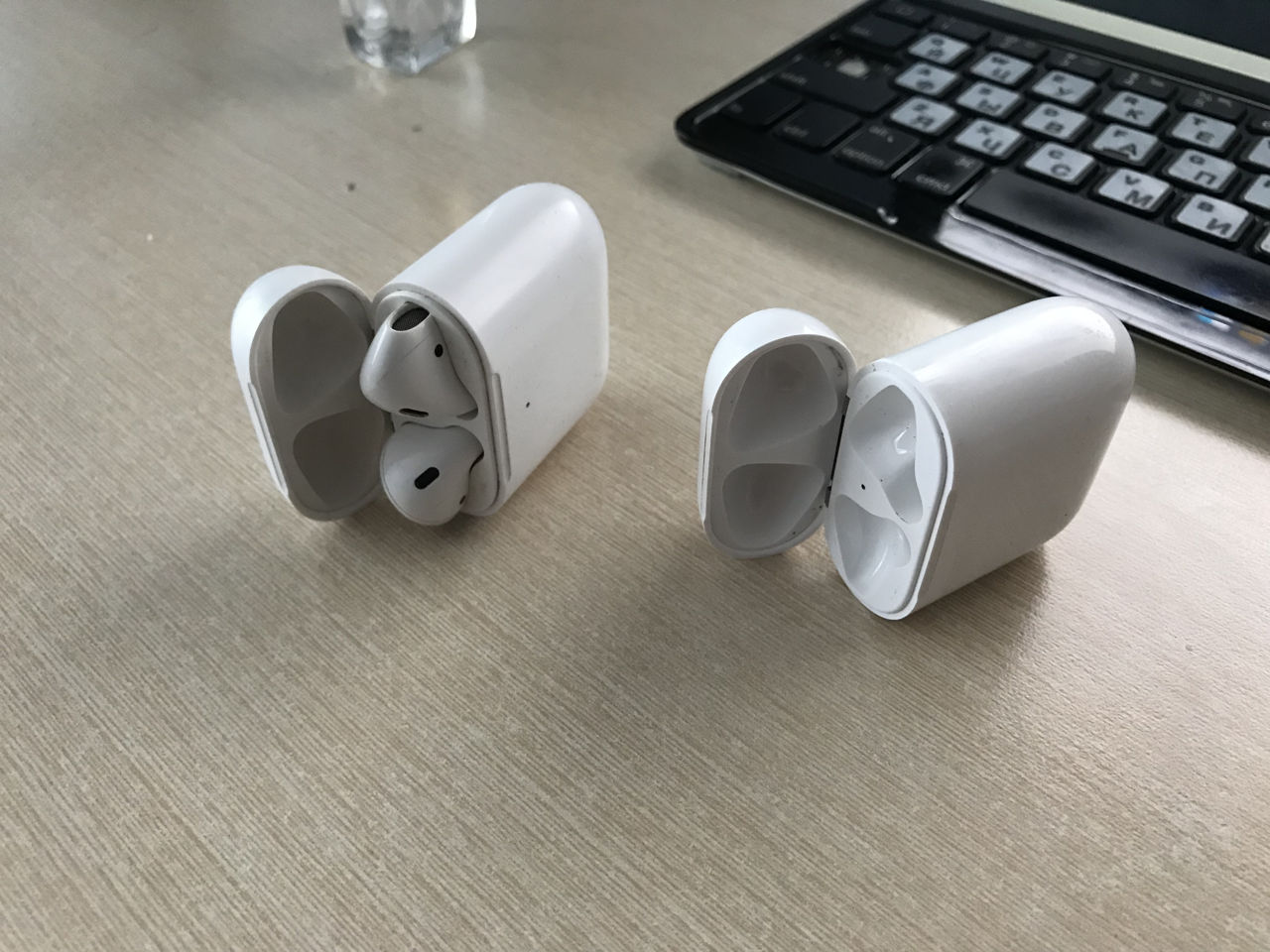 Кейсы для наушников apple