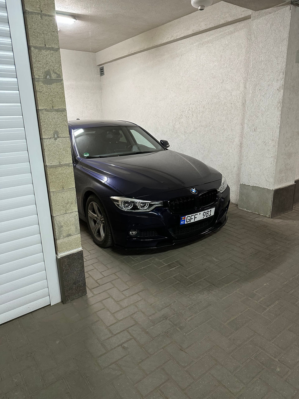 BMW 3 Series foto 8