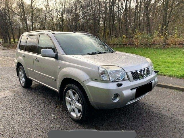 Nissan X-Trail foto 0