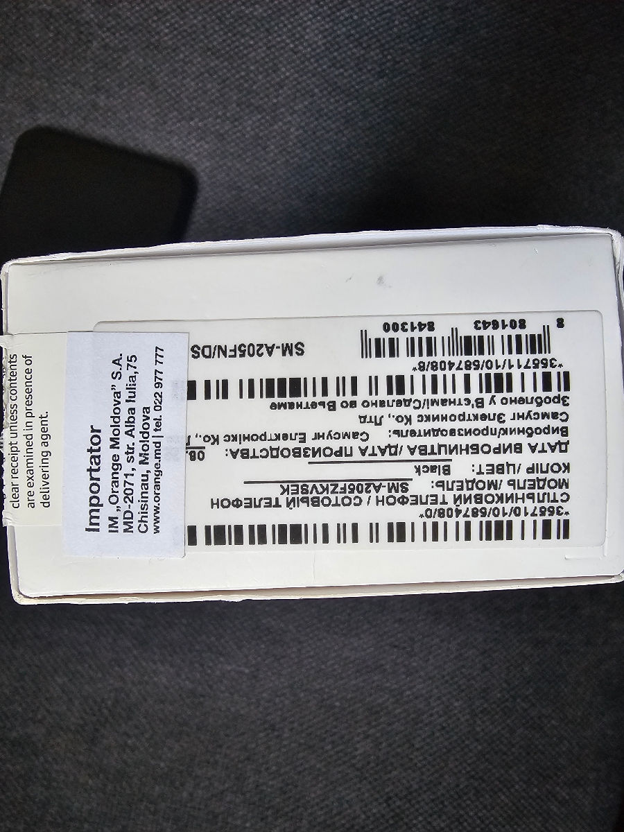 Samsung Galaxy A20 in cutie foto 4