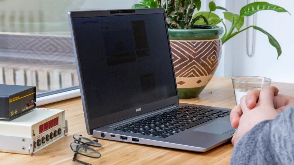 Dell latitude 7400 carbon fiber series i7 8665 ! 16gb ddr4 / 512 ssd