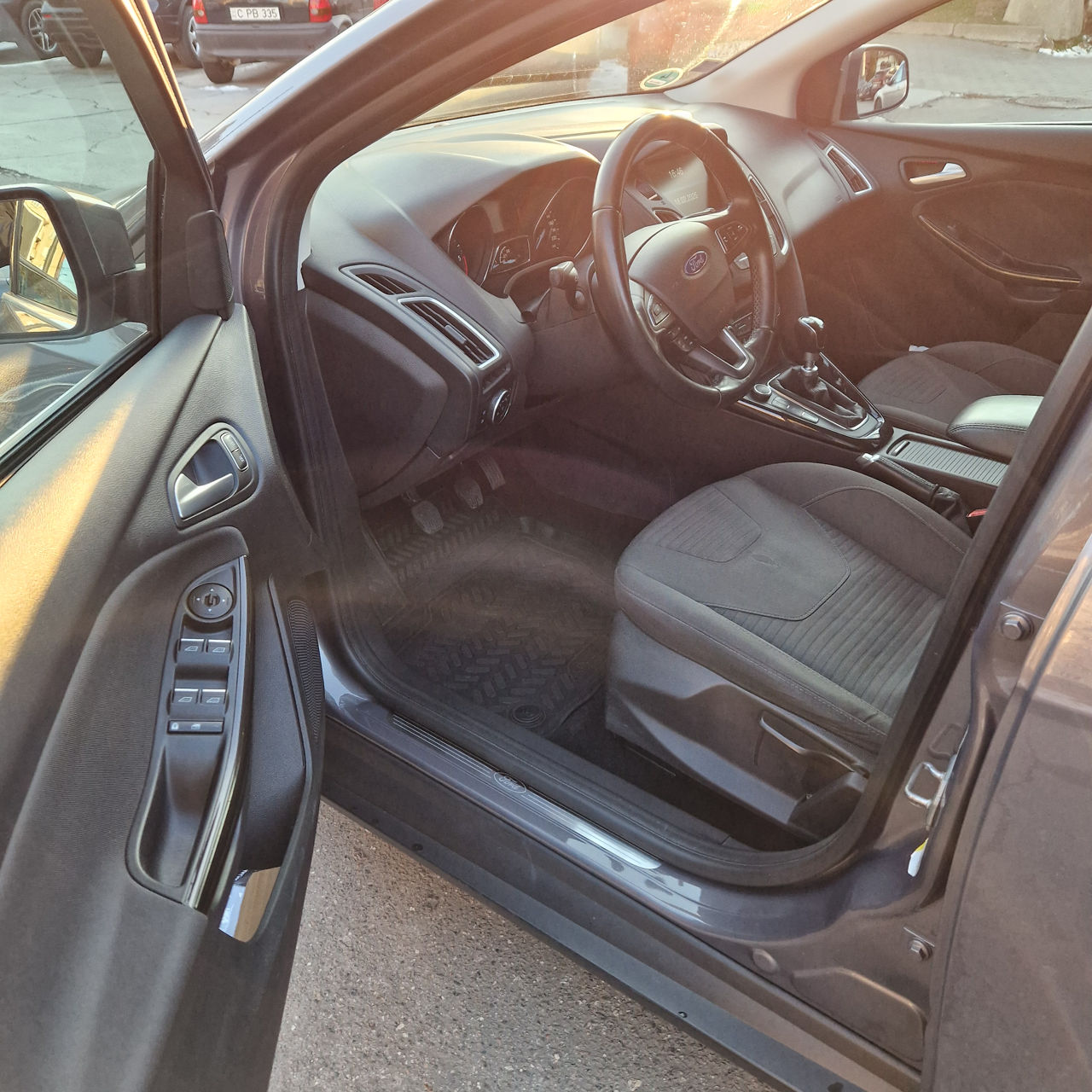 Ford Focus foto 8