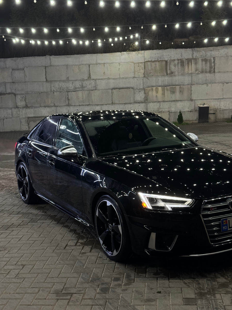Audi S4 foto 9