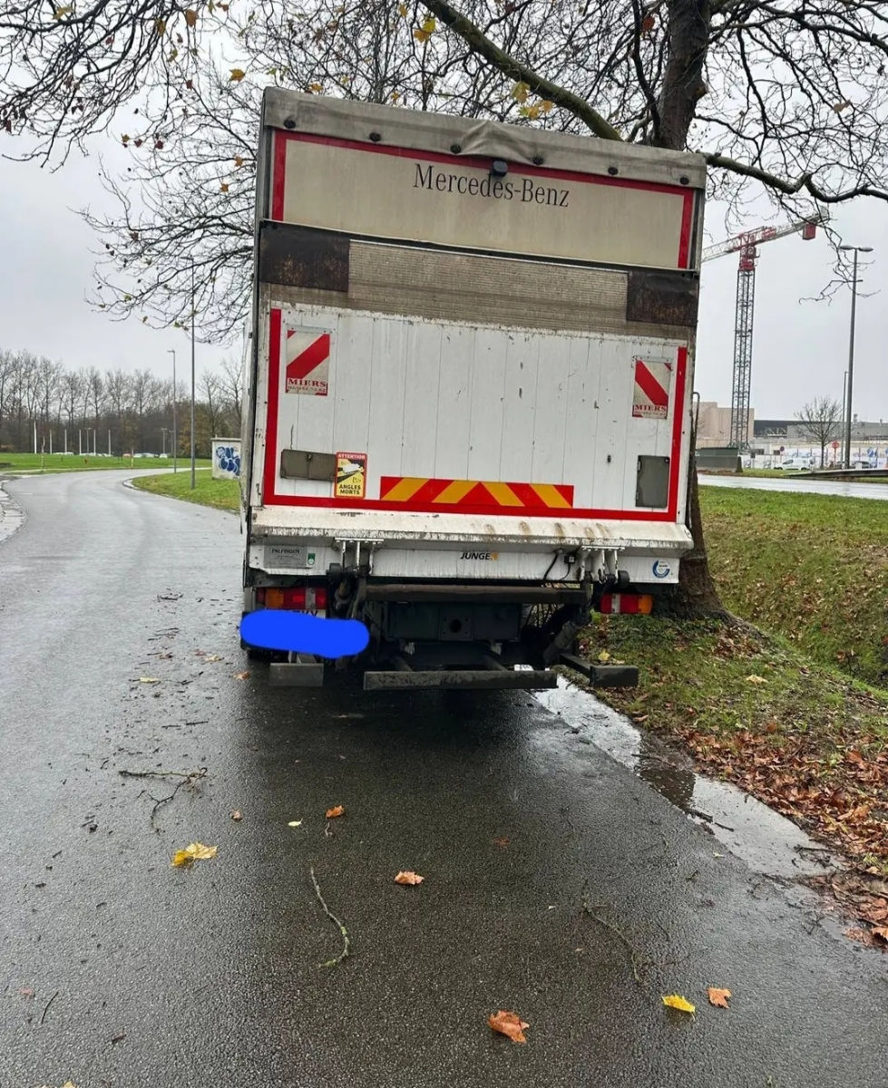 Mercedes Atego 1224 foto 4