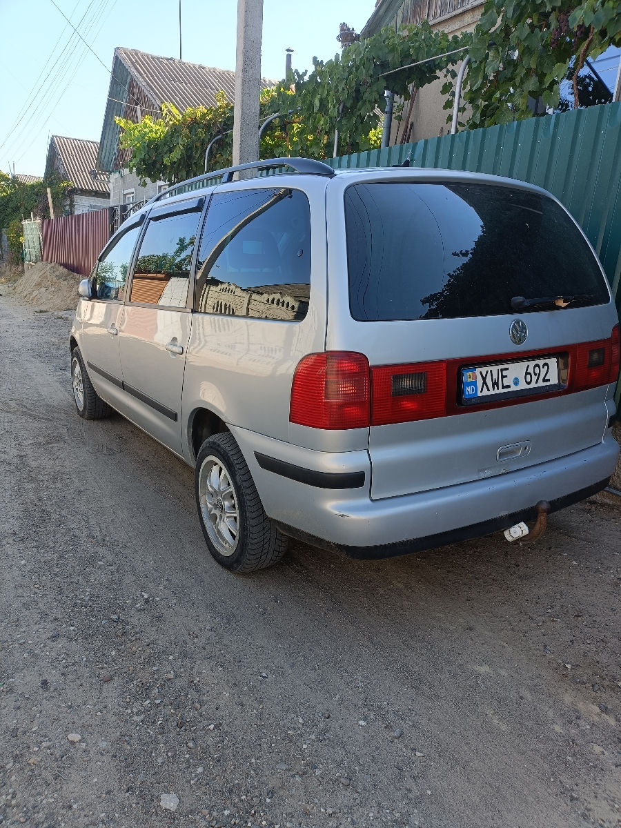 Volkswagen Sharan foto 8