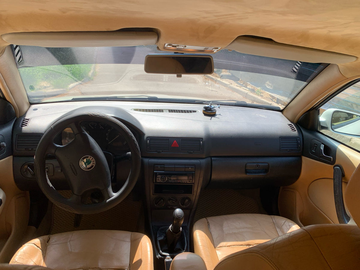 Skoda Octavia foto 6
