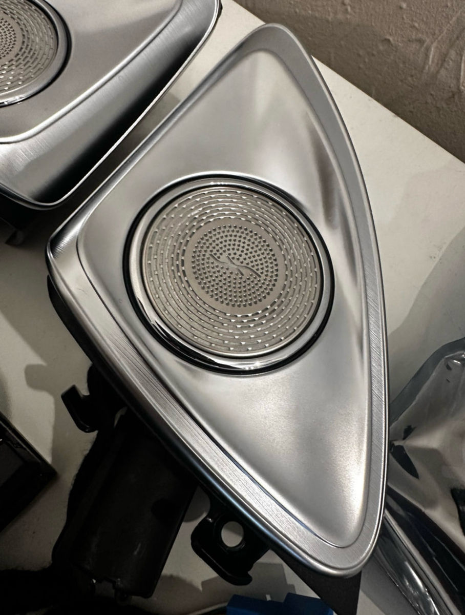 Set guri de ventilare/twitere mercedes фото 3