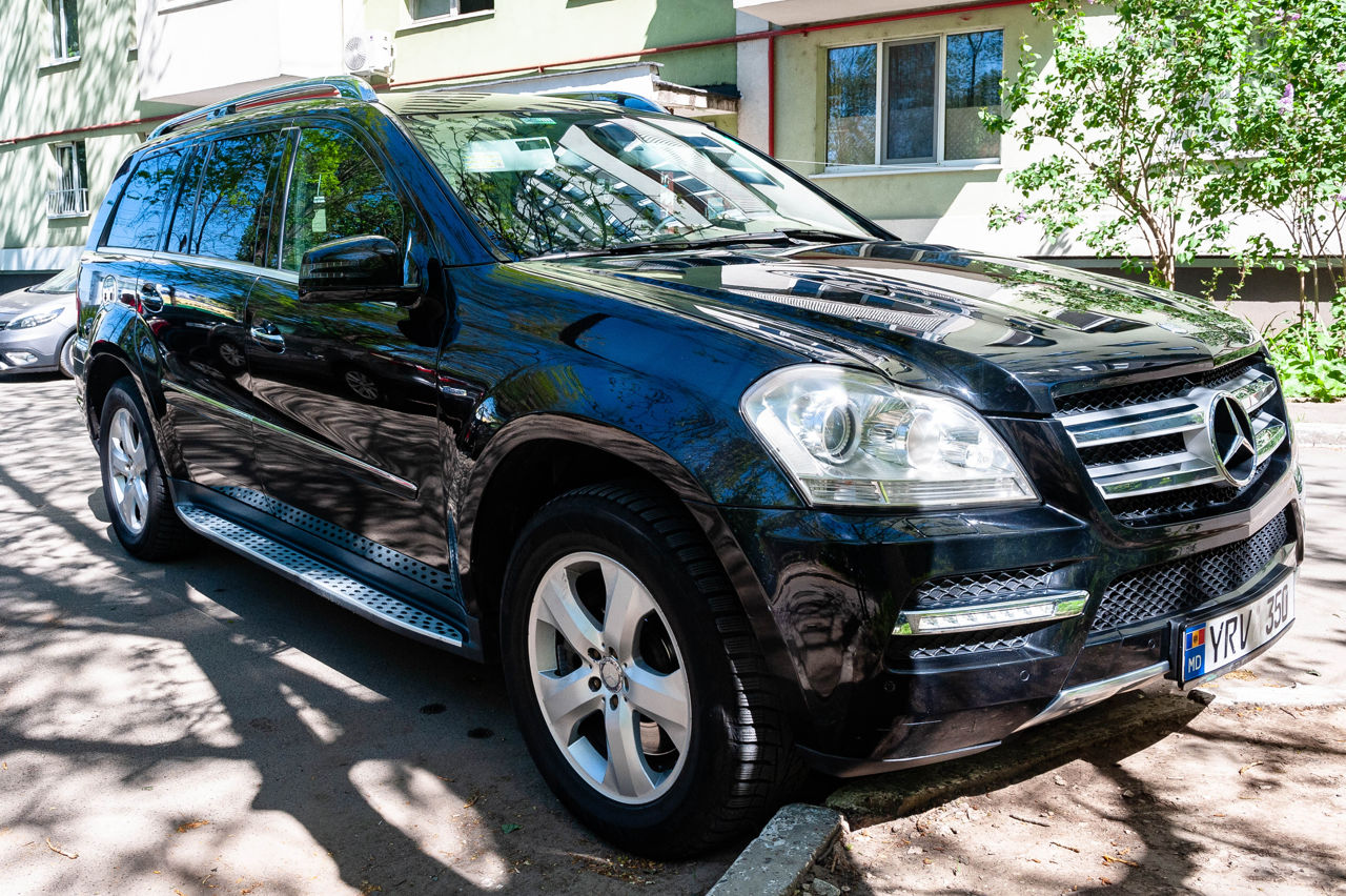 Mercedes GL-Class foto 1
