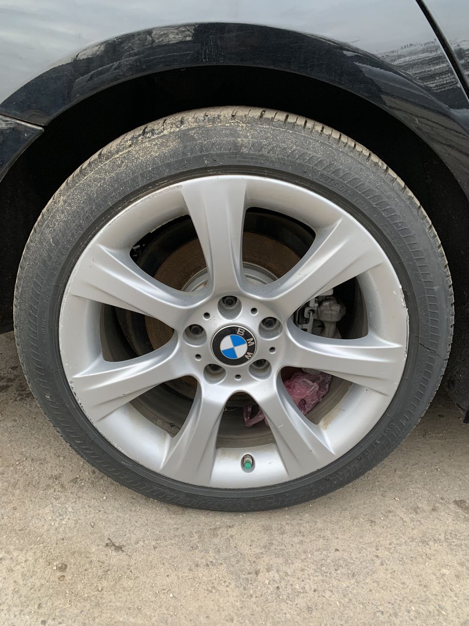 Bmw F30 R18 225/45R18 Bridgestone