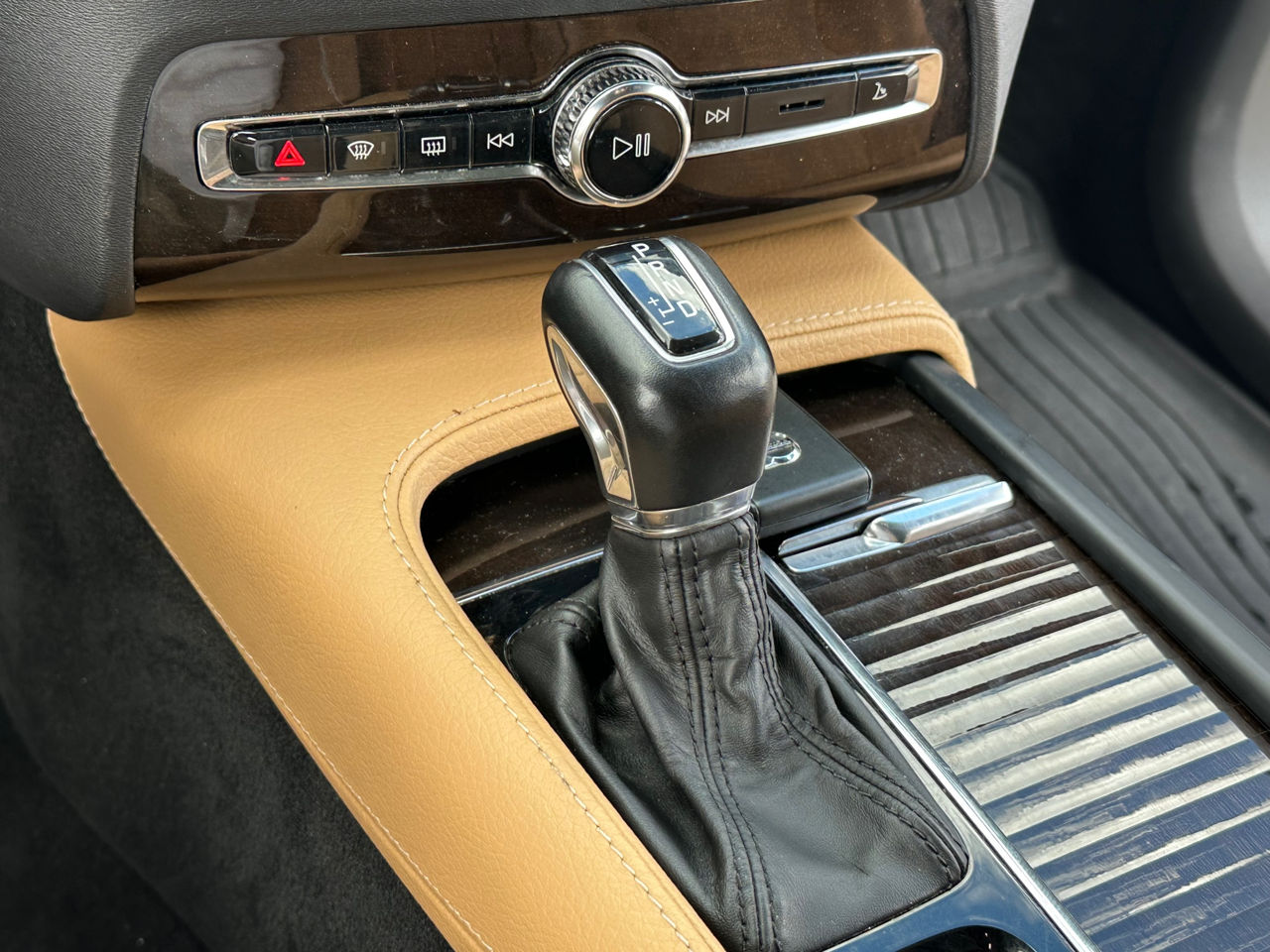 Volvo XC90 foto 11