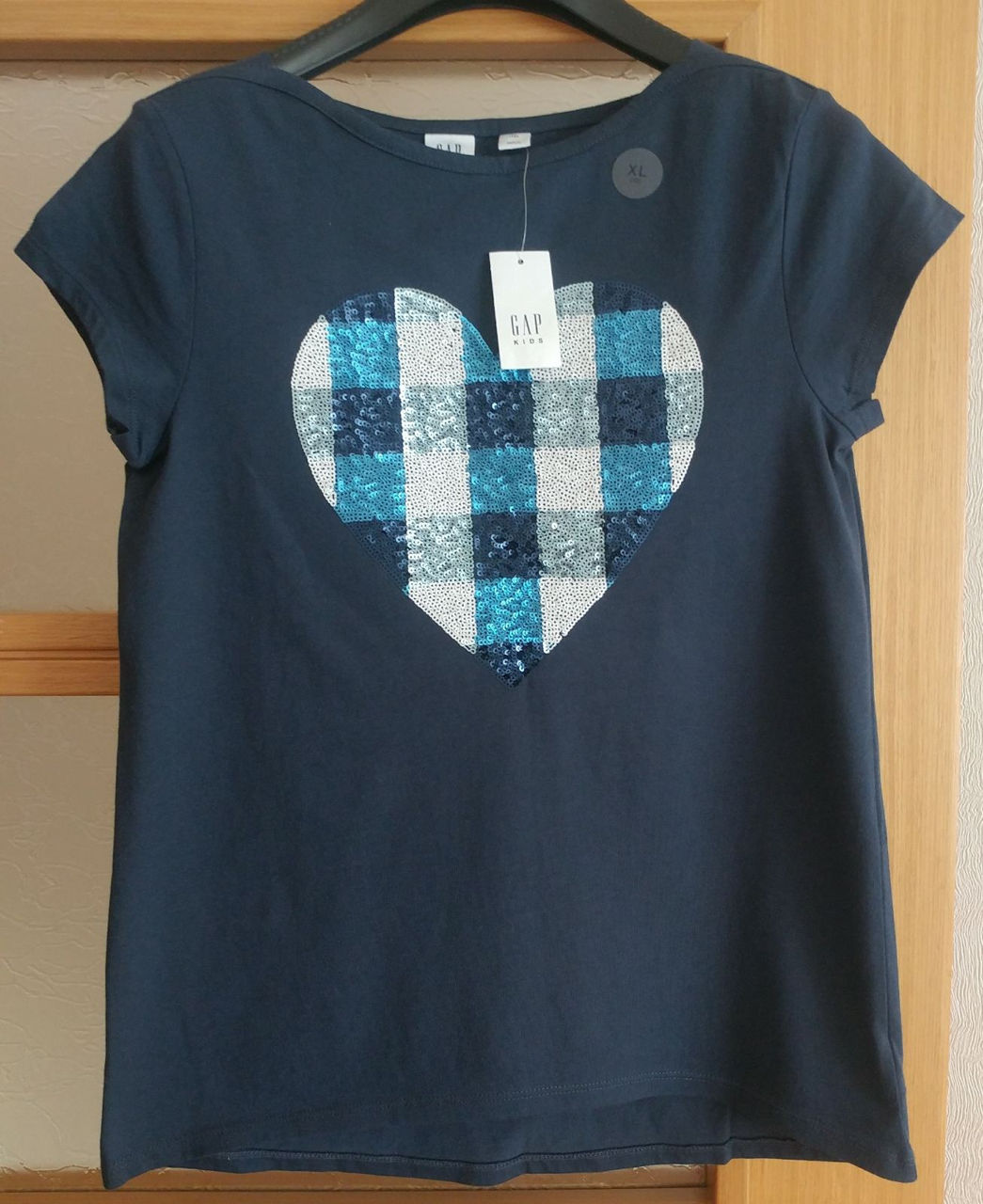 Новые футболки Gap для девочки 12 - 14 лет foto 0