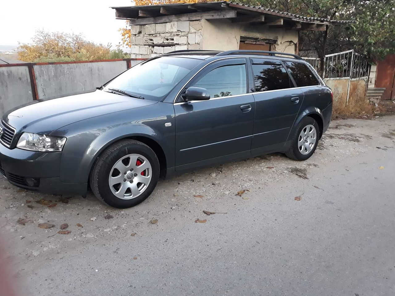 Audi A4 фото 2