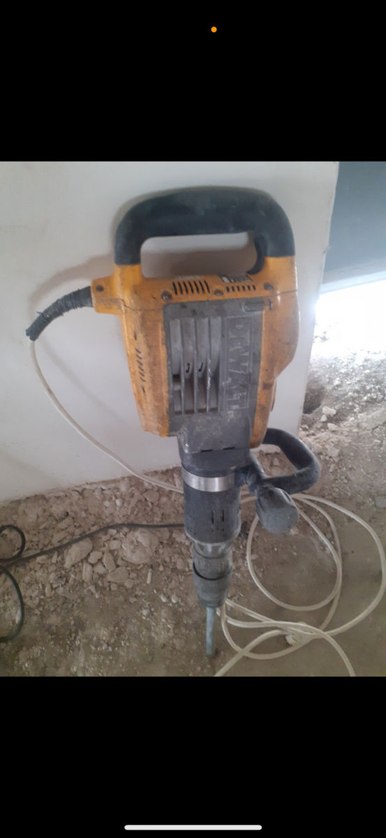 Dewalt Прифератор отбойник дрель