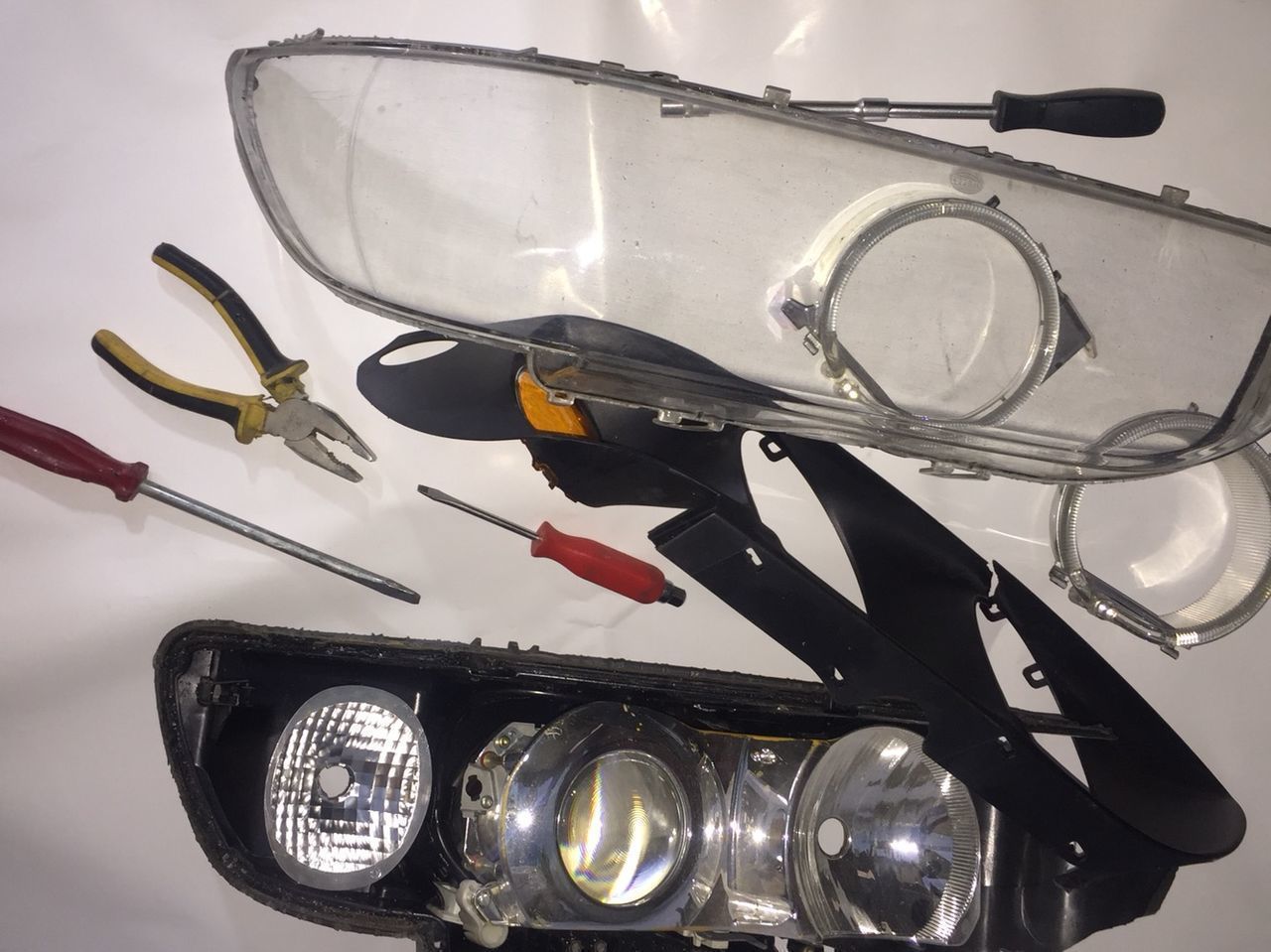 Autooptica.линзы bi-led,bi-xenon ,becuri,stopuri,faruri,sticle(toate tipurile de masini). foto 2