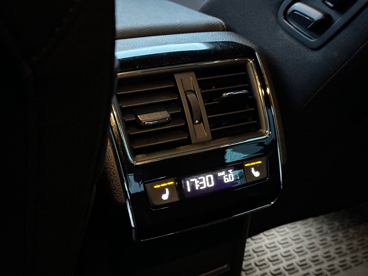 Skoda Superb foto 14