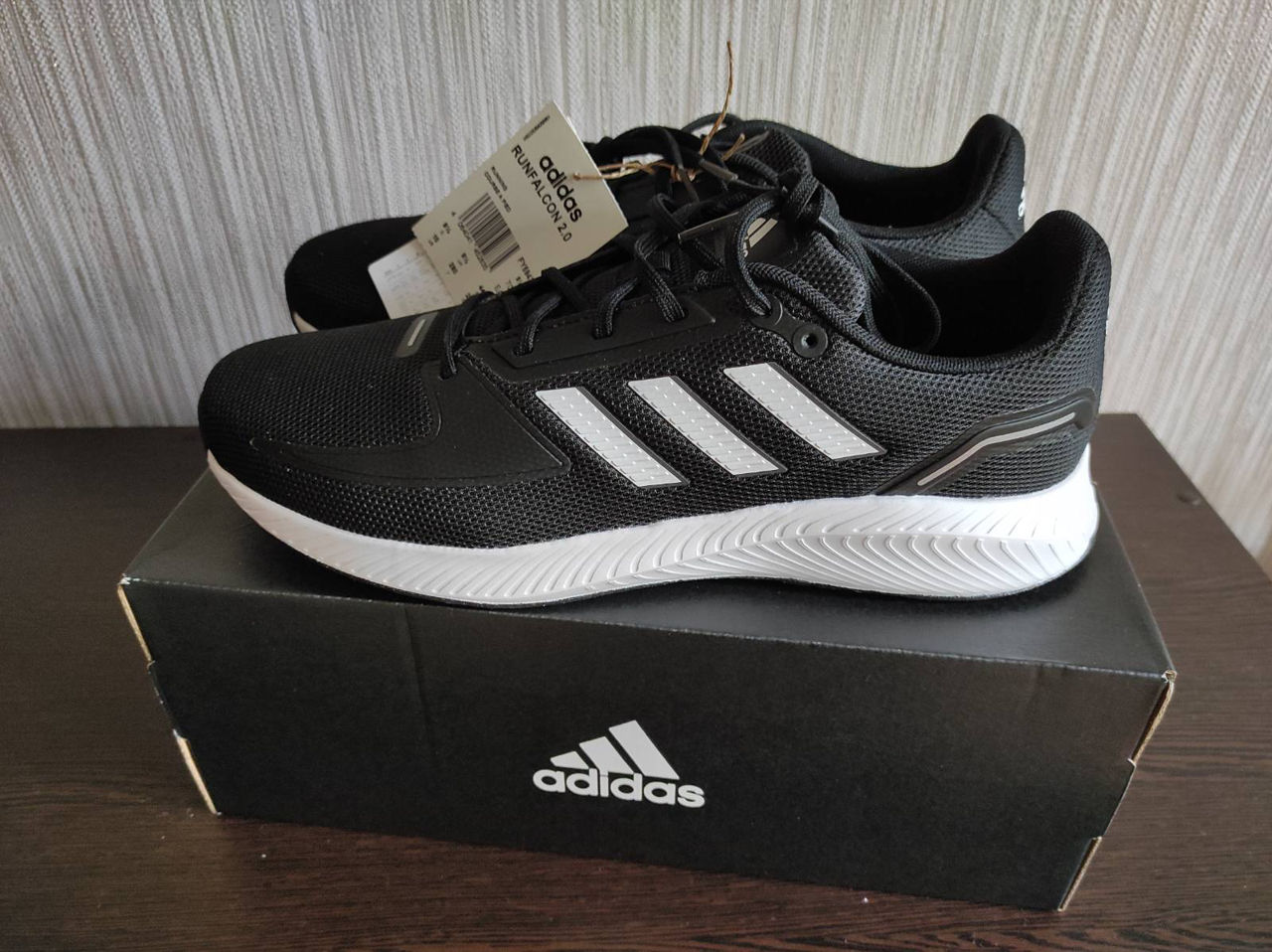 Кроссовки Adidas.Новые.Оригинал 43 размер (44EU) (10USA) 28cm.