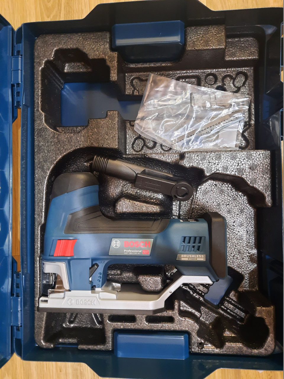 Лобзик Bosch Professional GST 18V-155 SC foto 0