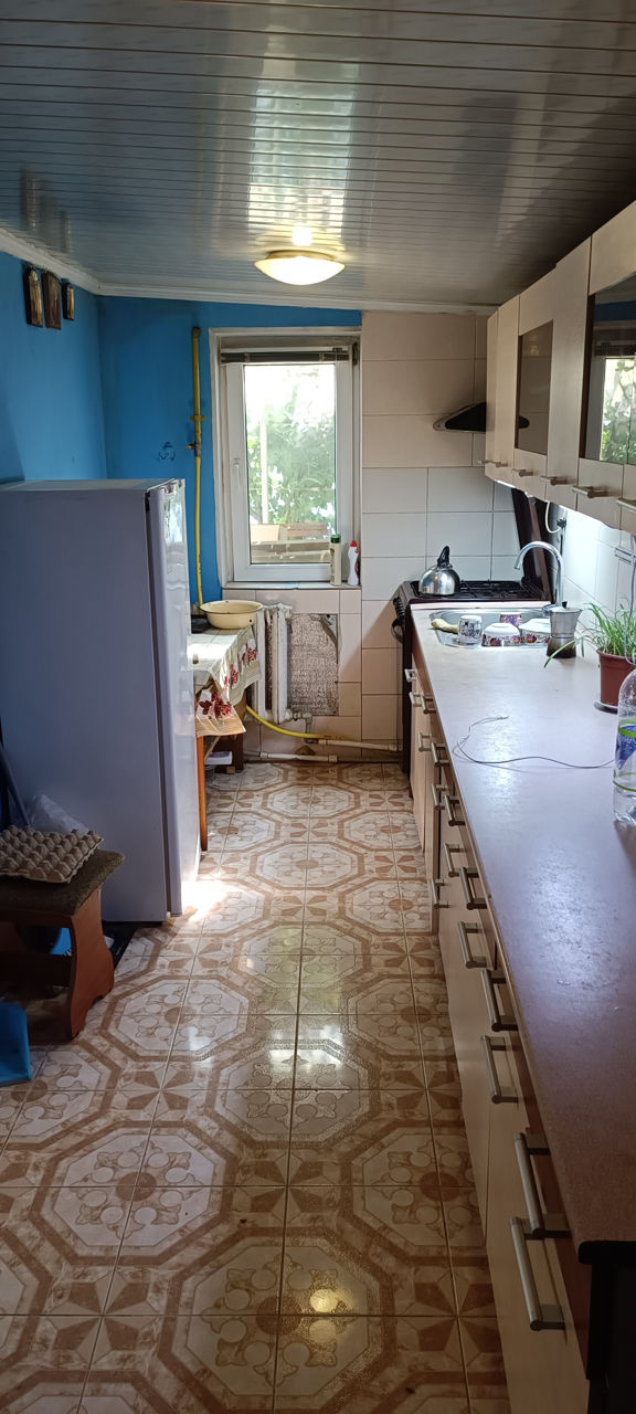 Casa cu tot cu mobila actele în regulă  foto 8