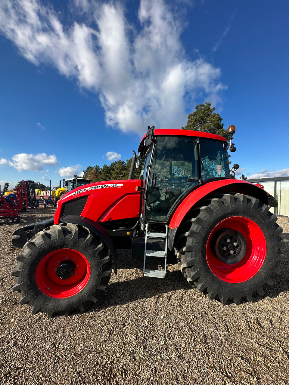 Tractor Zetor 135 Forterra 135 c.p. фото 2