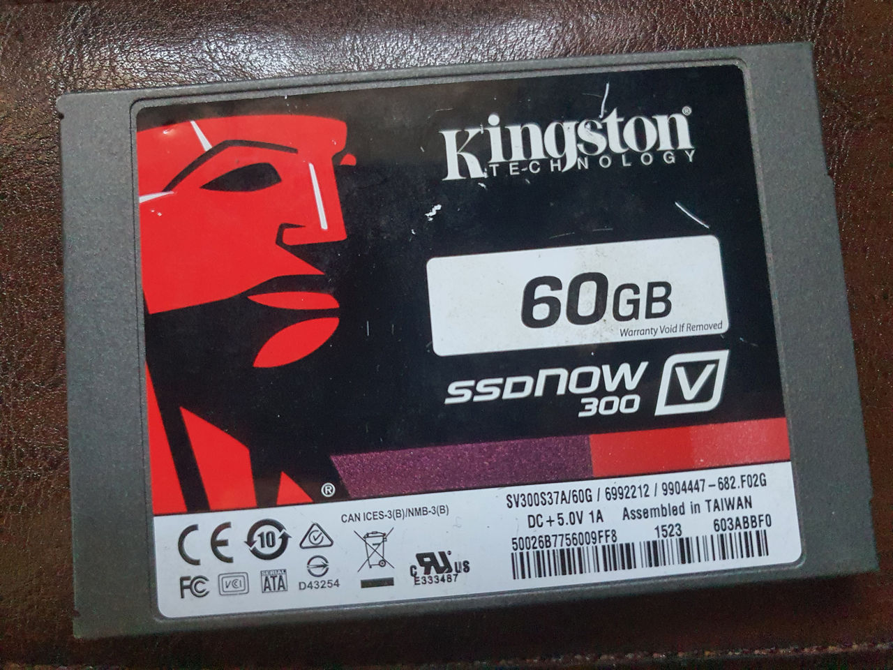 Kingston ssd 60gb(150lei)+ Windows 10