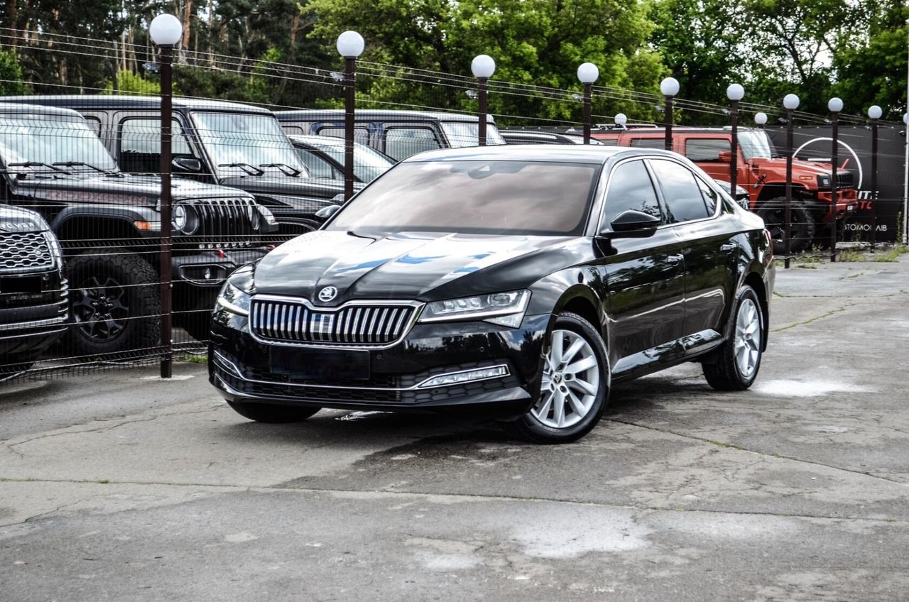 Skoda Superb foto 0