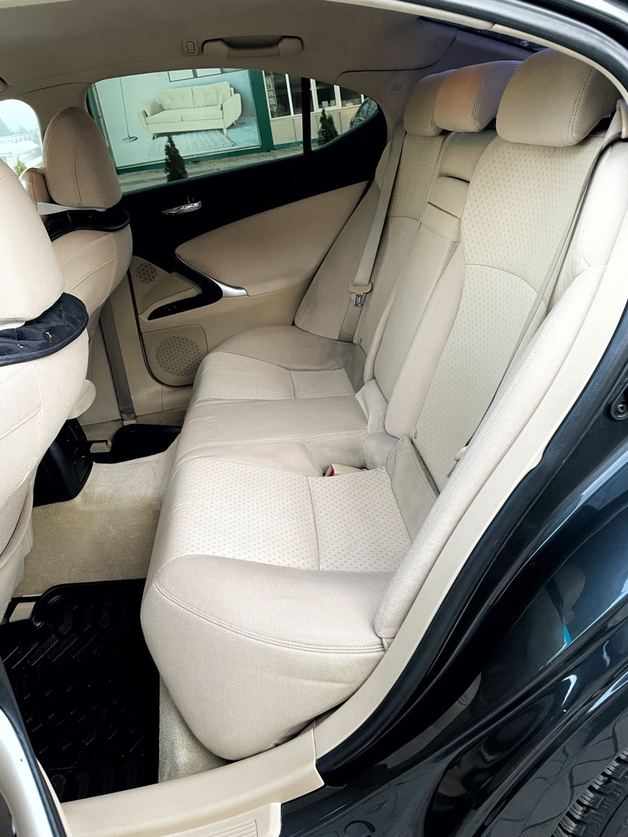 Lexus IS Series фото 6