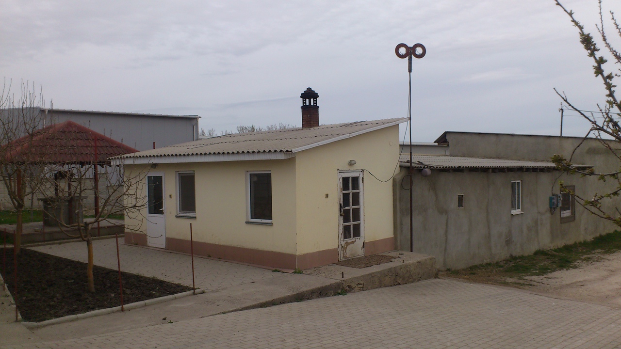 Продаются 1000 кв.м. производственных помещений в с.Cочитень Яловенского р-на за 450 000 eвро. фото 1