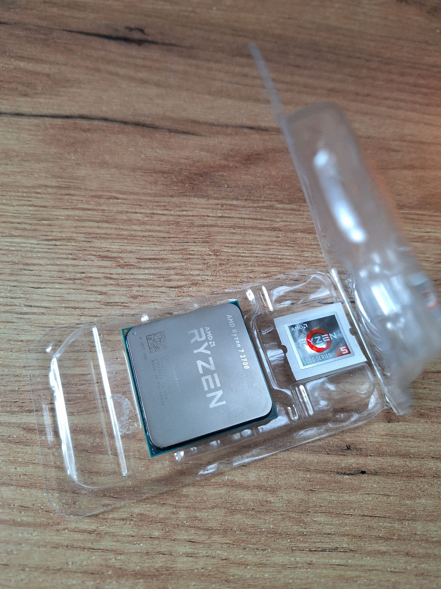 Ryzen 7 2700  фото 0