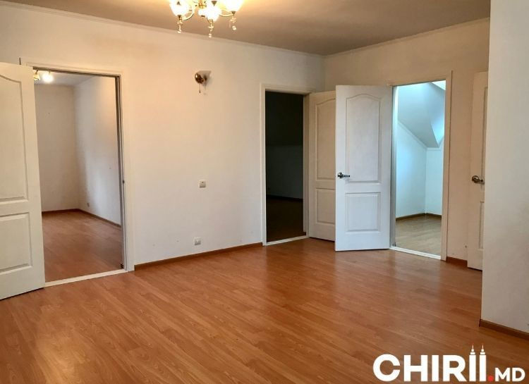 Chirie Oficiu 220m2 Posta veche term lung foto 2