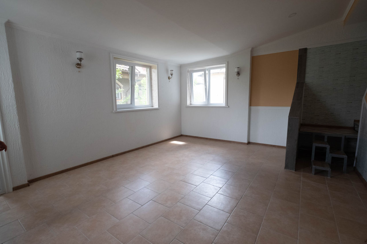 Apartament cu 3 camere, 126 m², Centru, Bălți foto 4