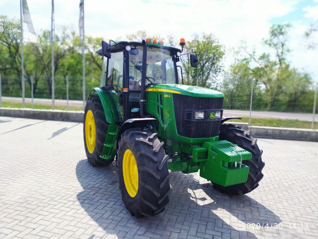 Tractor John Deere 6135b