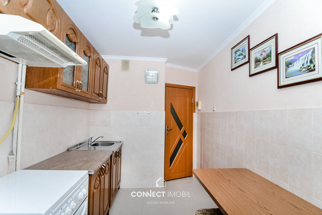 Apartament cu 3 camere, 75 m², Poșta Veche, Chișinău foto 2