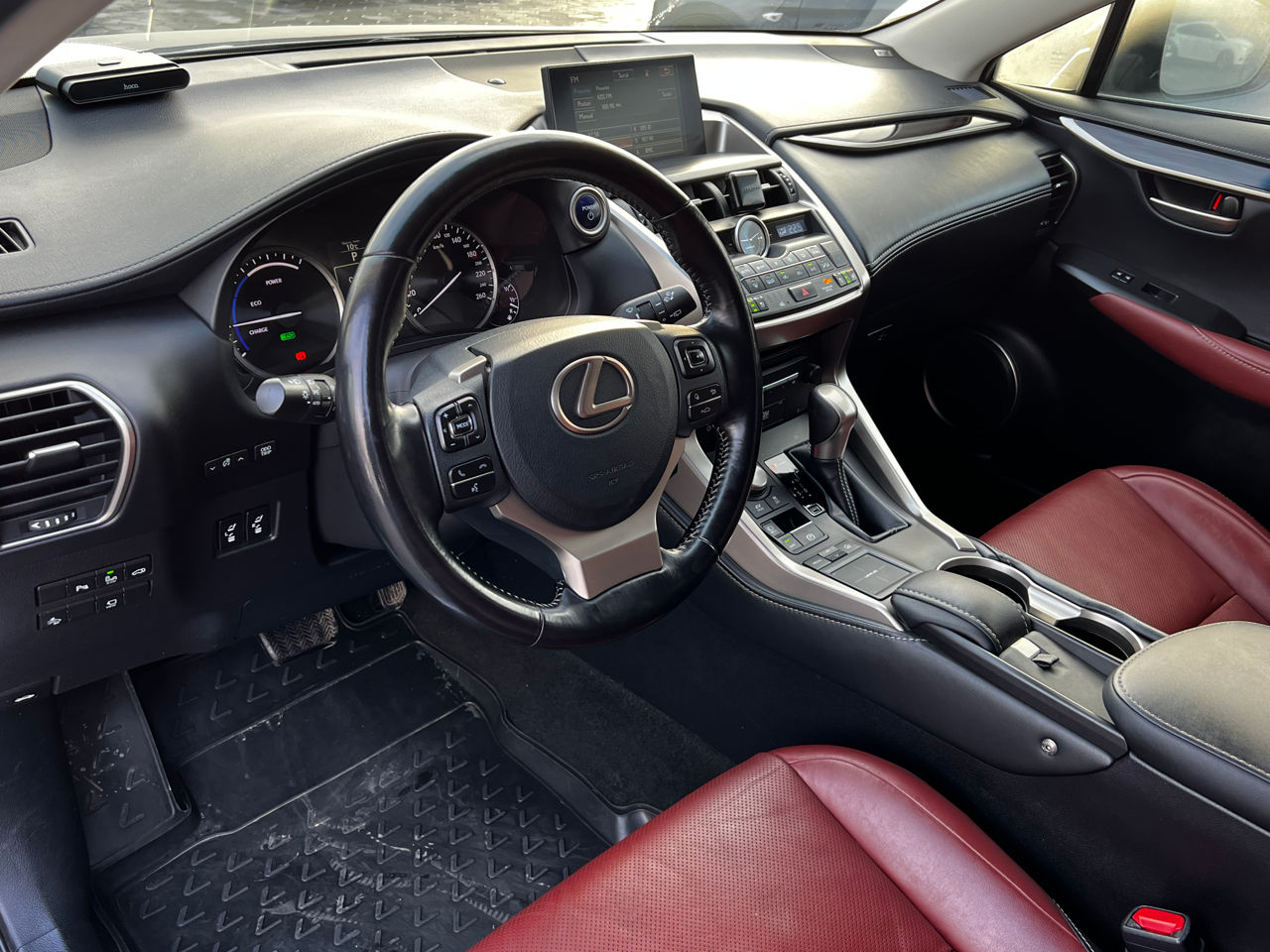 Lexus NX Series фото 8