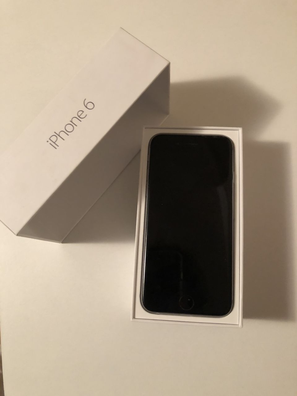 Iphone 6. Причина продажи: покупка нового телефона. В предачу дарю пять ...