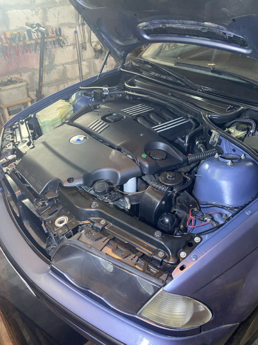 BMW 3 Series foto 6